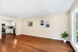 340 James Ave, Mundelein, IL 60060 - Photo 10