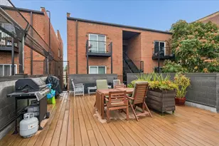 3013 N California Ave, Chicago, IL 60618 - Photo 18