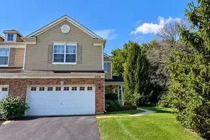 2534 Evergreen Cir, McHenry, IL 60050 - Photo 2