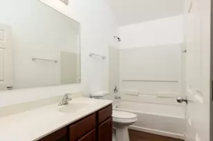2534 Evergreen Cir, McHenry, IL 60050 - Photo 16