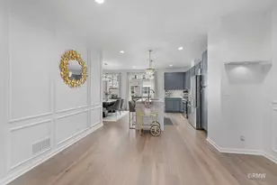 230 Timberleaf Cir, Roselle, IL 60172 - Photo 8