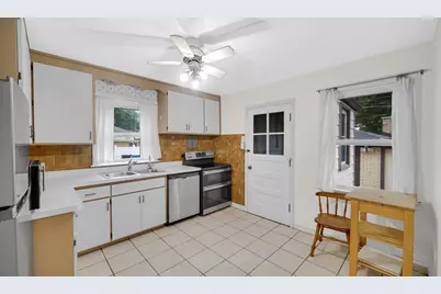 3915 W 104th Street, Chicago, IL 60655 - Photo 10