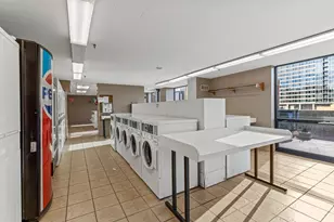 1122 N Clark St, Chicago, IL 60610 - Photo 18