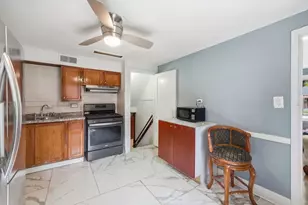 9668 S Luella Ave, Chicago, IL 60617 - Photo 8