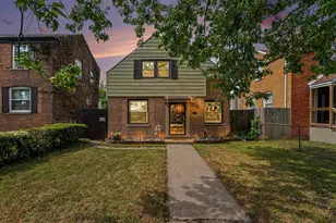 11112 S Ave C Ave, Chicago, IL 60617 - Photo 2