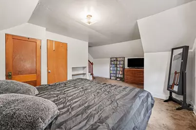 11112 S Avenue C Avenue, Chicago, IL 60617 - Photo 8