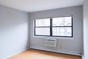 2828 N Cambridge Ave, Chicago, IL 60657 - Photo 4