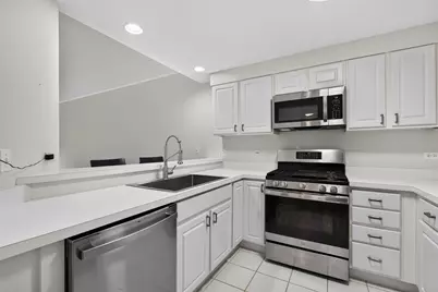 245 Burlington Avenue #201, Clarendon Hills, IL 60514 - Photo 10