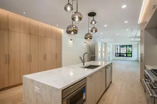 1951 W Dickens Ave, Chicago, IL 60614 - Photo 6