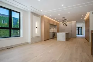 1951 W Dickens Ave, Chicago, IL 60614 - Photo 2