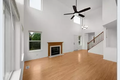 1518 Meadowsedge Lane, Carpentersville, IL 60110 - Photo 4
