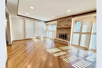 879 N Auburn Woods Drive, Palatine, IL 60067 - Photo 8