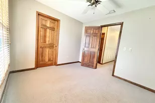 879 N Auburn Woods Dr, Palatine, IL 60067 - Photo 24