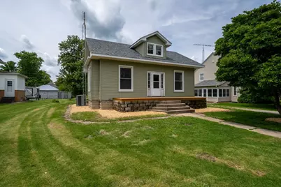 311 S Main Street, Flanagan, IL 61740 - Photo 1