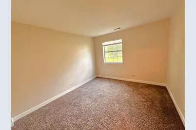8 Gant Circle #D, Streamwood, IL 60107 - Photo 8