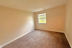 8 Gant Circle, Streamwood, IL 60107 - Photo 8