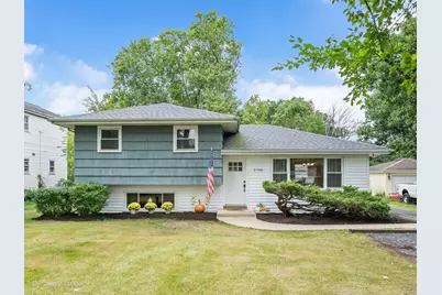 5798 Pershing Avenue, Downers Grove, IL 60516 - Photo 1