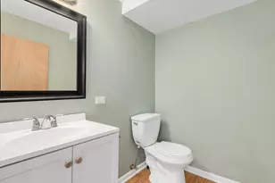 5798 Pershing Ave, Downers Grove, IL 60516 - Photo 18