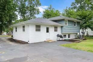 5798 Pershing Ave, Downers Grove, IL 60516 - Photo 20