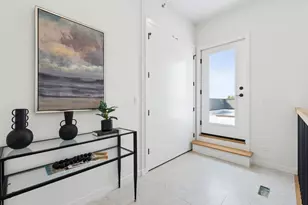2072 N Western Ave, Chicago, IL 60647 - Photo 22
