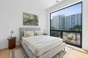 2072 N Western Ave, Chicago, IL 60647 - Photo 18