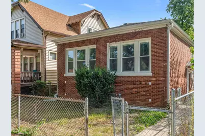 10721 S Prairie Avenue, Chicago, IL 60628 - Photo 4