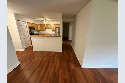 375 W Winchester Road #306, Libertyville, IL 60048 - Photo 4