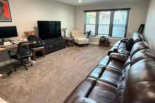 136 Appleby Dr, Glendale Heights, IL 60139 - Photo 6