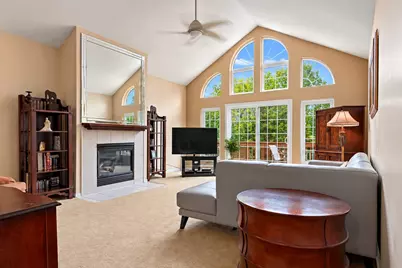 11512 Lake Shore Drive, Orland Park, IL 60467 - Photo 8