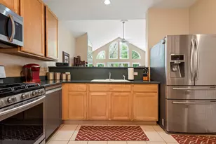 11512 Lake Shore Dr, Orland Park, IL 60467 - Photo 2