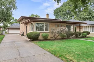 10436 S Kildare Ave, Oak Lawn, IL 60453 - Photo 1
