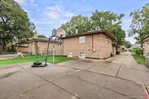 10436 S Kildare Ave, Oak Lawn, IL 60453 - Photo 26