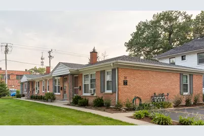 35 E North Avenue #1, Lake Bluff, IL 60044 - Photo 1