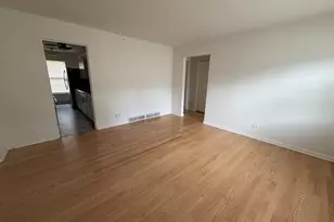 35 E North Ave, Lake Bluff, IL 60044 - Photo 2