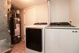 3010 Long Grove Ct, Aurora, IL 60504 - Photo 16