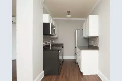 817 W Lakeside Place #510, Chicago, IL 60640 - Photo 2