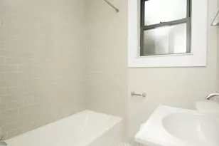 817 W Lakeside Pl, Chicago, IL 60640 - Photo 20