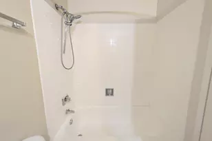 10 E Ontario St, Chicago, IL 60611 - Photo 12