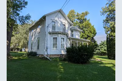106 N Broadway Street, Baileyville, IL 61007 - Photo 4