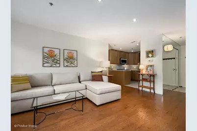 [Address not provided], Northfield, IL 60093 - Photo 6