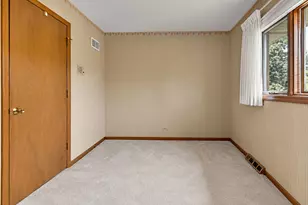 1023 S Lancaster St, Mount Prospect, IL 60056 - Photo 28