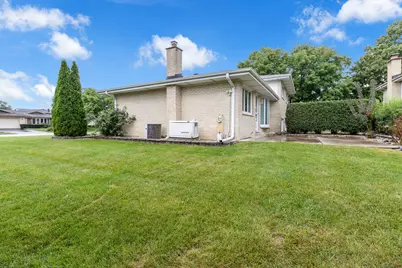 1023 S Lancaster Street, Mount Prospect, IL 60056 - Photo 34