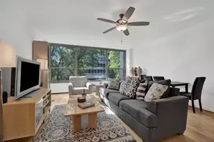 3600 N Lake Shore Dr, Chicago, IL 60613 - Photo 2