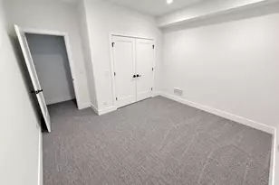 6732 N Oxford Ave, Chicago, IL 60631 - Photo 18