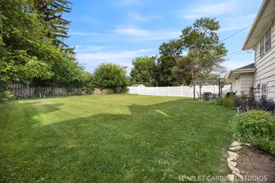 1210 S Gables Boulevard, Wheaton, IL 60189 - Photo 18