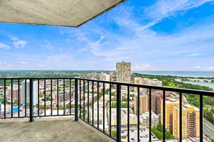 3660 N Lake Shore Dr, Chicago, IL 60613 - Photo 6