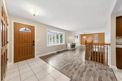 418 S Fairfield Avenue, Lombard, IL 60148 - Photo 2