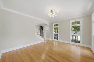 301 Spruce St, Glenview, IL 60025 - Photo 4