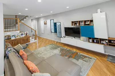 360 Parkview Terrace, Buffalo Grove, IL 60089 - Photo 10