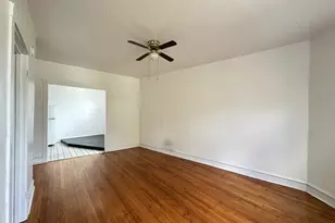 2432 N Linden Pl, Chicago, IL 60647 - Photo 16